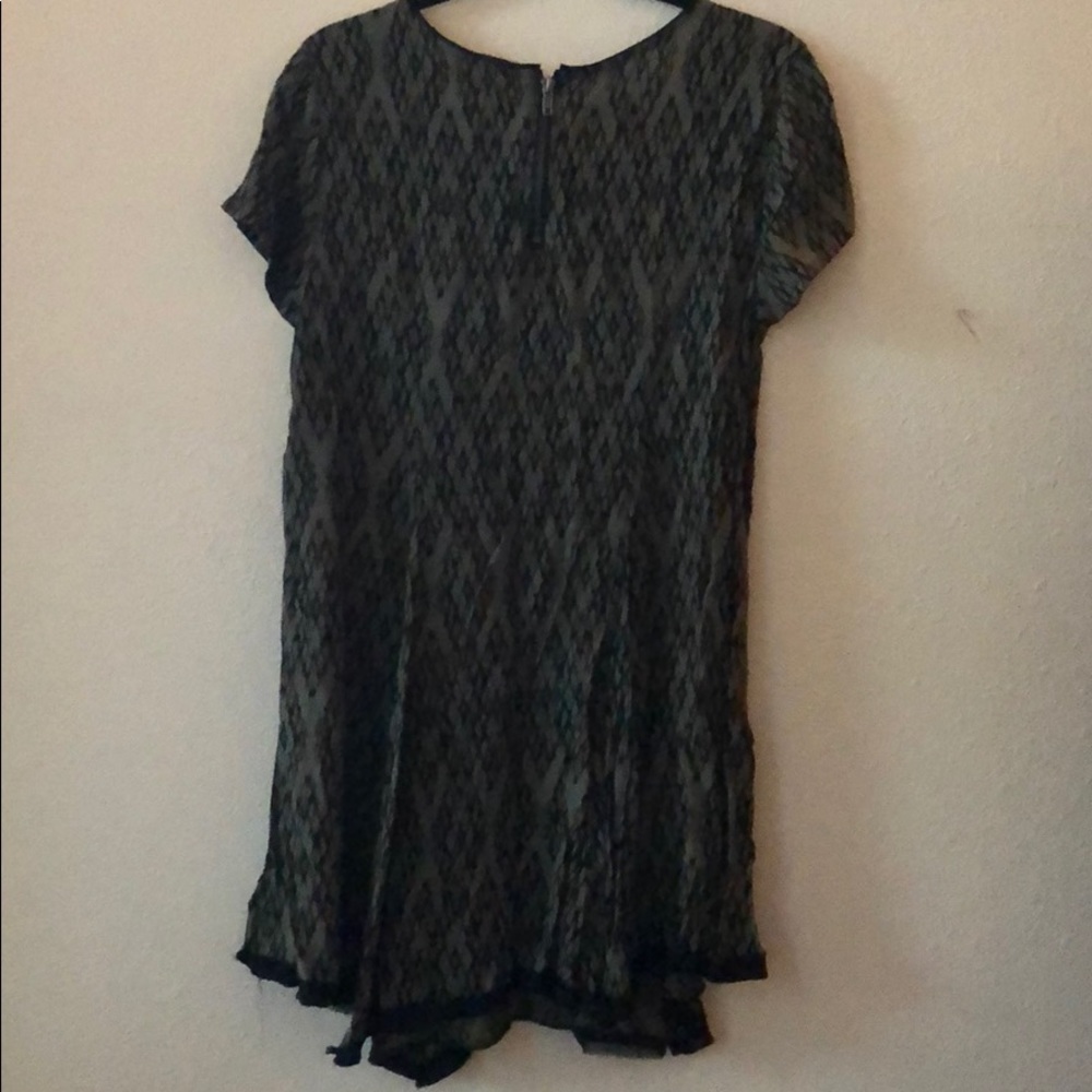 Dress - Picture 2 of 5
